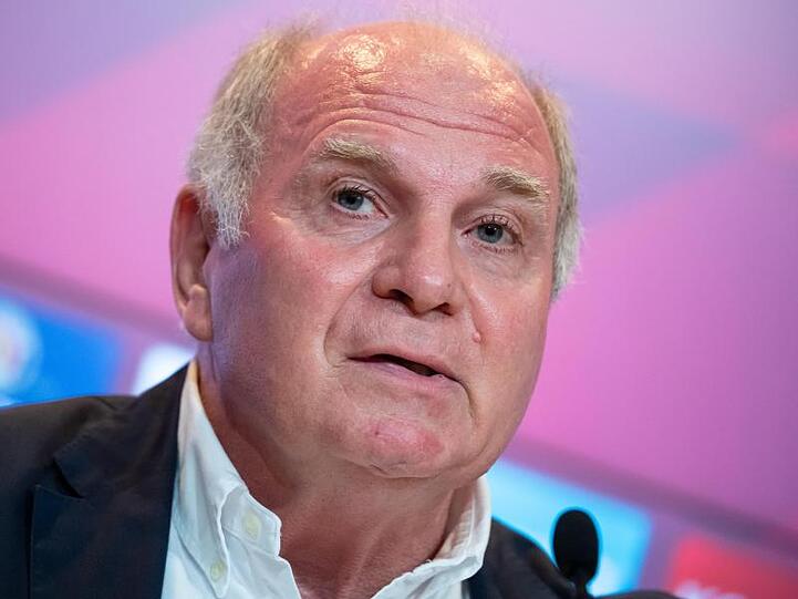 Uli Hoeneß wurde live in die Talkrunde "Doppelpass" geschaltet. F.