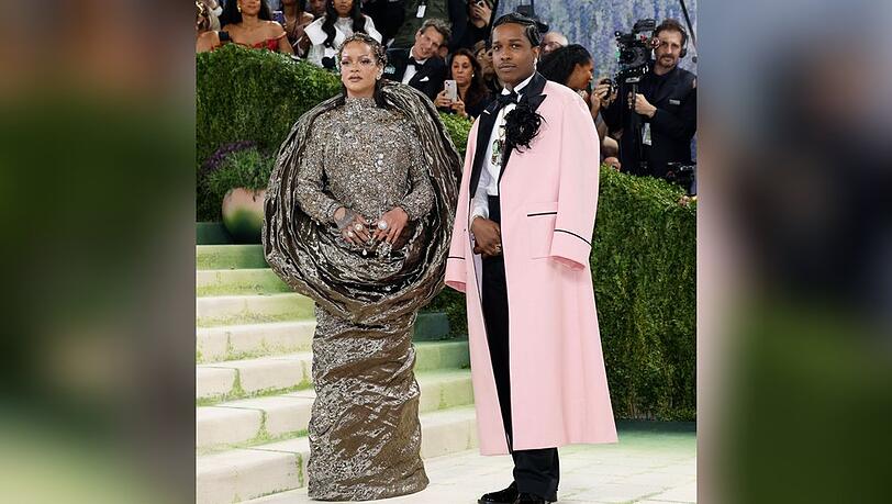 Rihanna und A$AP Rocky sorgten auch dieses Jahr f&uuml;r einen extravaganten Auftritt bei der Met Gala.