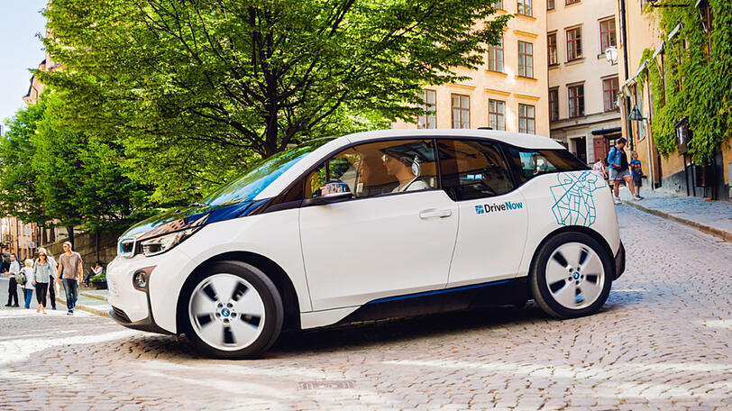 Anmelden, Geld sparen und nebenbei etwas Gutes für die Umwelt tun mit DriveNow.
