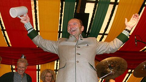 Wie lange feiert Sepp Krätz noch im Hippodrom? Drei Wirte planen schon für die Zeit ohne ihn auf dem Oktoberfest.