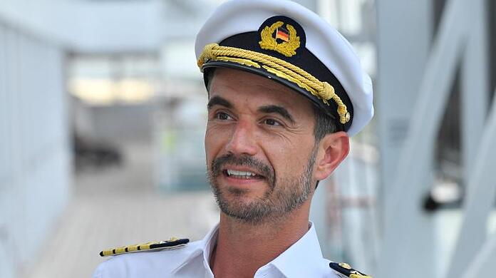 Florian Silbereisen spielt "Traumschiff"-Kapitän Max Parger.