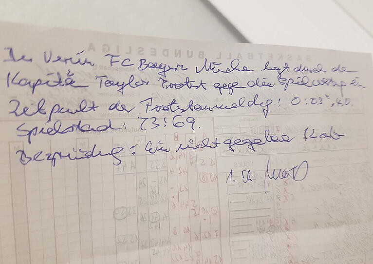 Der zentrale Streitpunkt: Bayerns Protest, vermerkt auf dem Spielberichtsbogen.