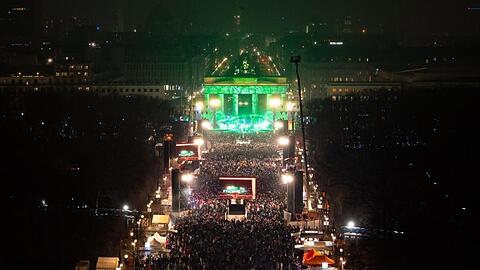 Deutschlands größte Silvesterparty am Brandenburger Tor bleib friedlich.