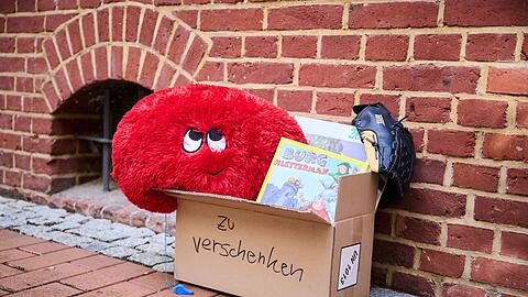 Alte Gegenst&auml;nde verkaufen oder verschenken, mit denen man etwas verbindet? Viele Deutsche tun sich damit offenbar schwer. (Symbolbild)