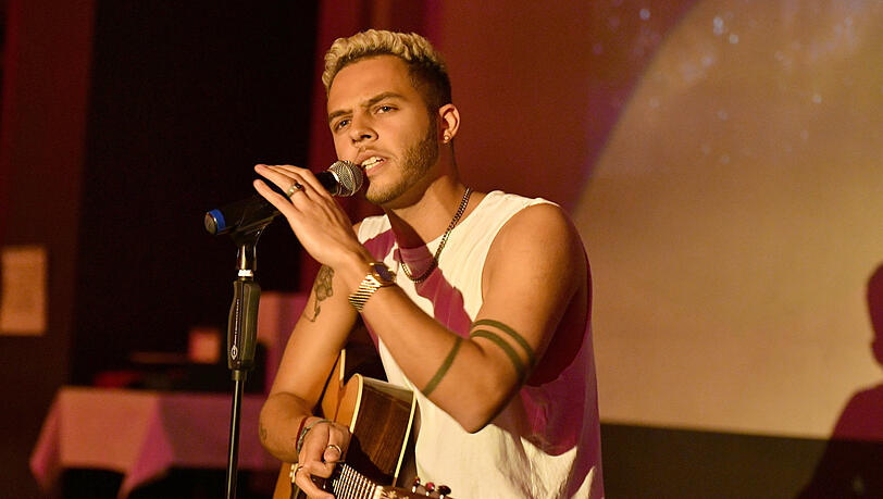 Popstar Malik Harris spielt bei der Benefizgala zugunsten der Steinberg-Stiftung „s‘Münchner Herz“ im Filmcasino. Popstar Malik Harris spielt bei der Benefizgala zugunsten der Steinberg-Stiftung „s‘Münchner Herz“ im Filmcasino.