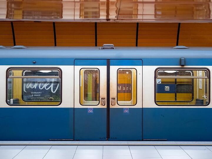 Ein U-Bahn steht in einem Bahnhof. Foto: Sven Hoppe/dpa/Symbolbild