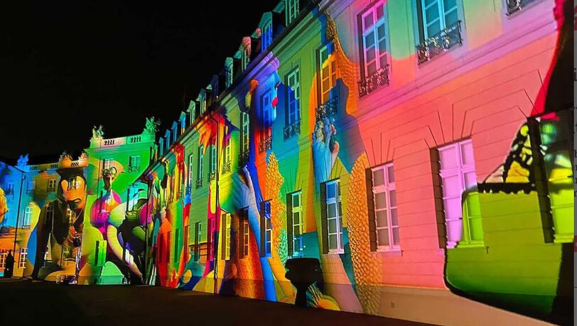 Auch die Fassaden der anderen Geb&auml;ude sollen in allen m&ouml;glichen Farben leuchten.