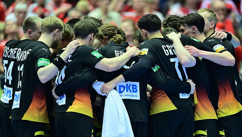 Die deutschen Handballer haben den Einzug ins EM-Halbfinale in den eigenen Händen. Die deutschen Handballer haben den Einzug ins EM-Halbfinale in den eigenen Händen.