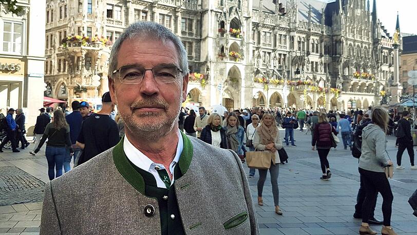 Alexander Reissl am Montag am Marienplatz vor dem Rathaus.