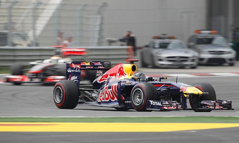 Hier ist Vettel bereits an Hamilton vorbei.