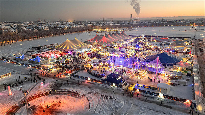 Das Tollwood Winterfestival 2025 öffnet am 25. November und lädt zum Genießen und Erleben ein. Das Tollwood Winterfestival 2025 öffnet am 25. November und lädt zum Genießen und Erleben ein.