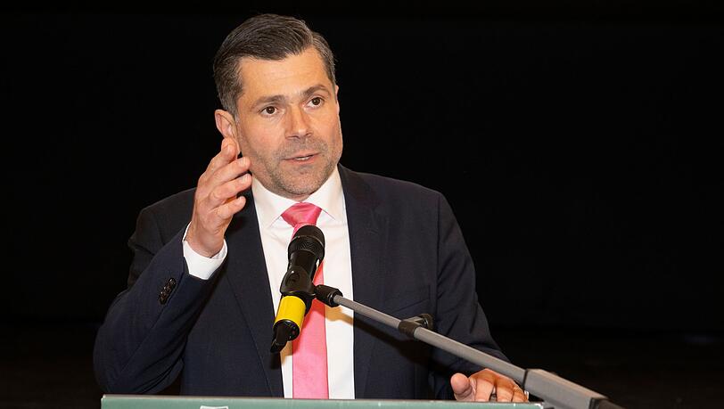 Der neue Rathauschef von Augsburg, SPD-Mann Florian Freund, hat f&uuml;r die kommenden sechs Jahre ein B&uuml;ndnis geschmiedet. (Archivfoto)