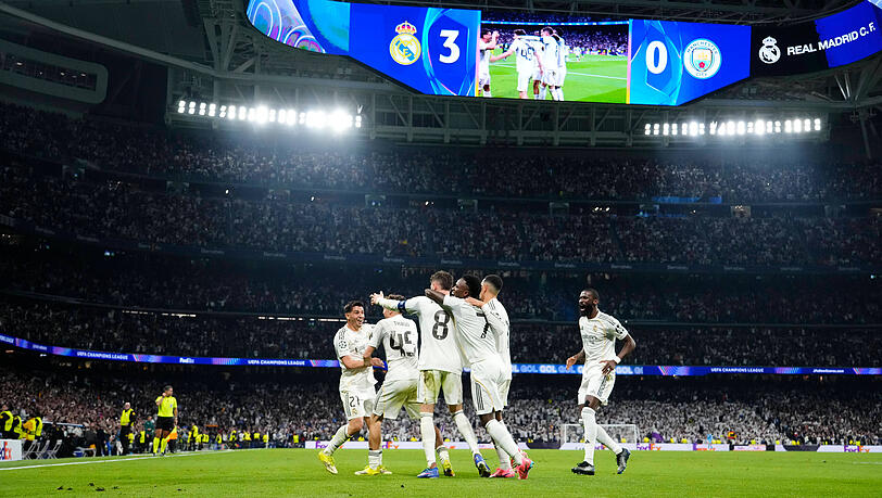 Am Dienstag sind die Bayern mal wieder im legendären Bernabéu bei Real Madrid gefordert. Am Dienstag sind die Bayern mal wieder im legendären Bernabéu bei Real Madrid gefordert.