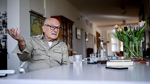 Regisseur Volker Schlöndorff im Interview.