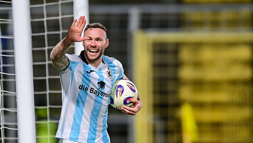 Torjäger des TSV 1860: Patrick Hobsch. Torjäger des TSV 1860: Patrick Hobsch.