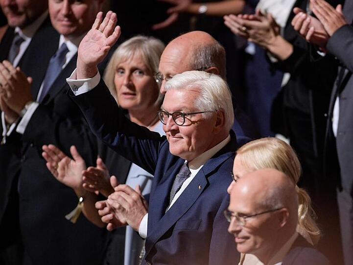Bundespräsident Frank-Walter Steinmeier: "Nicht die schnelle, die richtige Nachricht, die schafft Vertrauen."