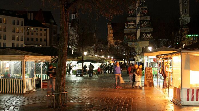 Die Feuerwehr suchte einen Anrufer am Viktualienmarkt. (Archivbild)