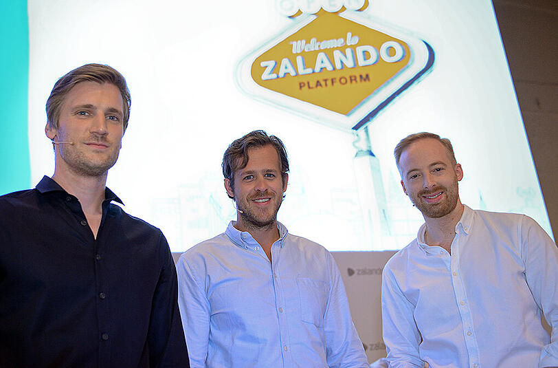 Die Vorstandsmitglieder von Zalando SE, David Schneider (l-r), Robert Gentz und Rubin Ritter.