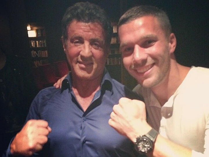 Lukas Podolski und Sylvester Stallone auf der Deutschlandpremiere von "The Expendables 3" in Köln