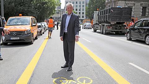 OB Dieter Reiter eröffnete den ersten Pop-up-Radweg.