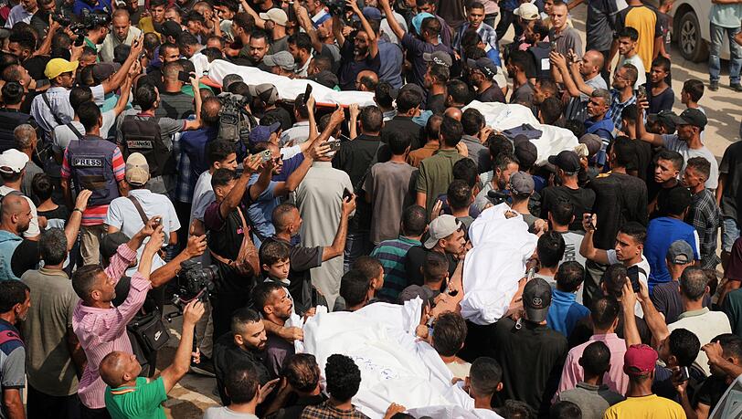Bei einem israelischen Luftangriff wurden in Gaza fünf Mitarbeiter von Al-Dschasira getötet.