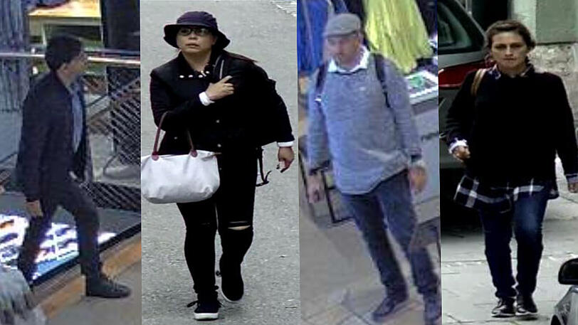 Diese vier Personen sollen einen Mann trickreich um seinen Rucksack gebracht haben. Im Rucksack: Gold im Wert von 18.000 Euro.