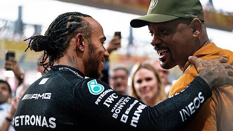 Lewis Hamilton (l.) und Will Smith vor dem Rennen in Saudi-Arabien.