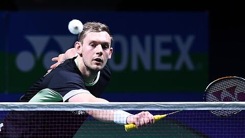 Badminton-Profi hat den Tod seiner Zwillings-Babys bekannt gemacht.