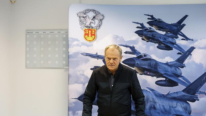 Polens Regierungschef Tusk glaubt nicht an Versehen der Russen - und lässt erneut Kampfjets aufsteigen. (Archivbild)