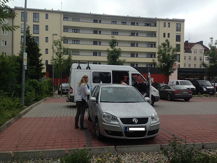 Bilder vom Tatort auf dem Lidl-Parkplatz in der Westendstraße.