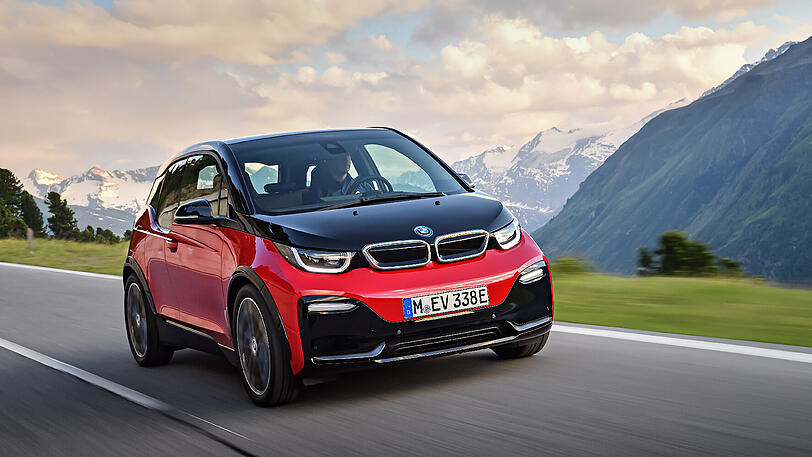 Der BMW i3s hat 184 PS und beschleunigt mit einem Wert von 6,9 Sekunden vier Zehntel schneller auf Tempo 100 als die Normalversion.