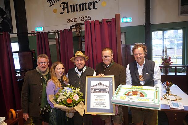 V.l. Peter Radlewitz (Augustiner), Lucy Leeb und Vater Josef Schmidbauer, Martin Leibhard und Ralph Schümig (beide Augustiner).