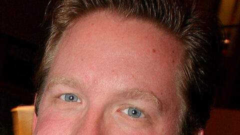 Wie die &bdquo;Bild&ldquo;-Zeitung am Mittwoch berichtete, hat der
Filmunternehmer David Groenewold für Wulff und dessen spätere Frau
Bettina im Herbst 2007 einen dreitägigen Hotelaufenthalt auf Sylt
gebucht und zunächst bezahlt.