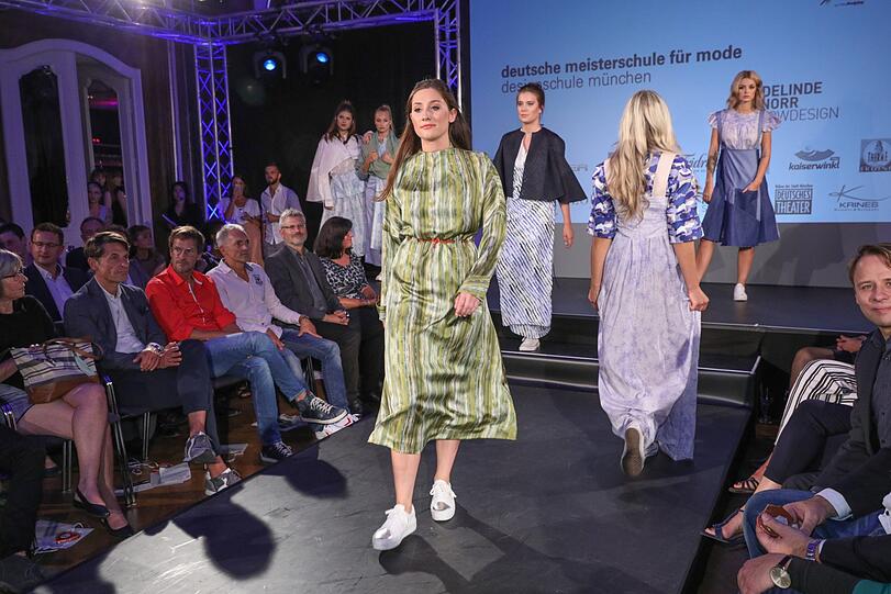 Das Finale des AZ-Modelcontests Schöne Münchnerin: Die Bilder der Gala im Deutschen Theater zum Durchklicken...