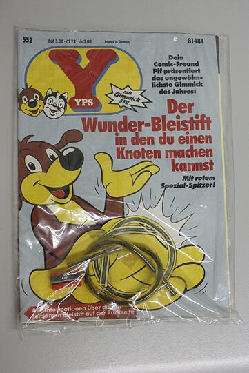 In diesen Bleistift konnte man einen Knoten machen. Spitzen ließ sich das coole Teil auch. Der Hit im Grundschul-Klassenzimmer!