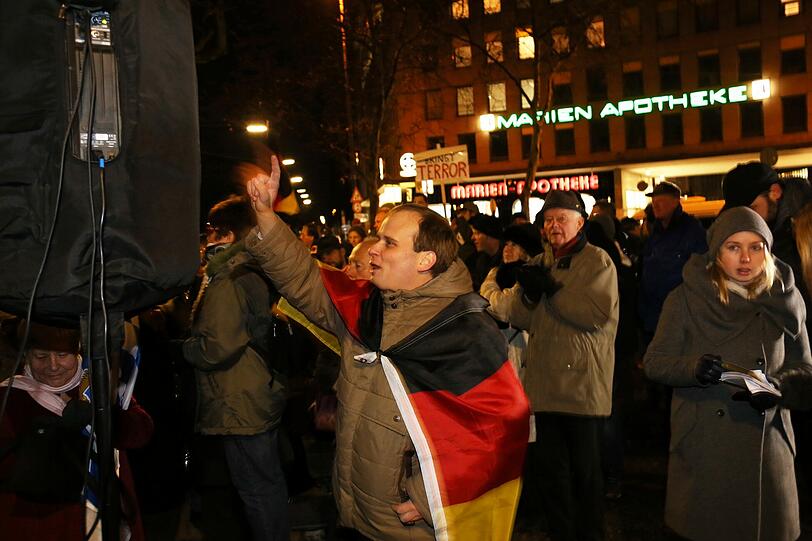Stefan Werner von der Kleinstpartei &bdquo;Pro Deutschland&ldquo;.