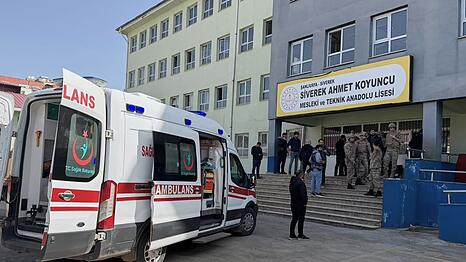 In der t&uuml;rkischen Stadt Sanliurfa an einem Gymnasium waren Sch&uuml;sse zu h&ouml;ren.