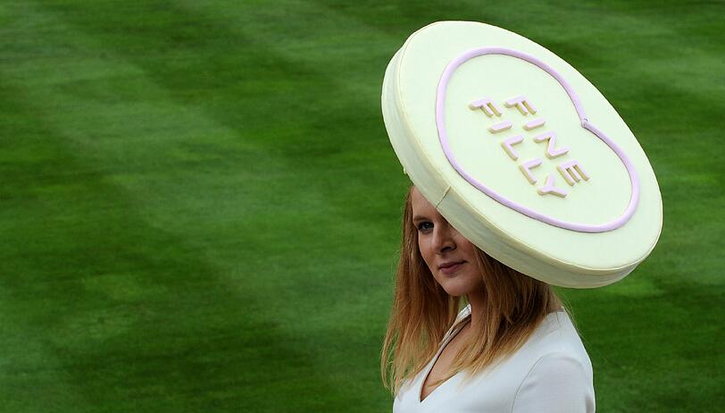 Royal Ascot - die schrägste Hut-Parade der Welt!