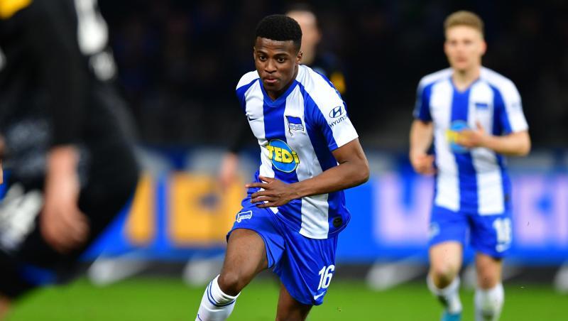 Herthas Javairo Dilrosun im Dribbling - am Samstag trifft er auf die Mainzer Abwehrreihen. Herthas Javairo Dilrosun im Dribbling - am Samstag trifft er auf die Mainzer Abwehrreihen.