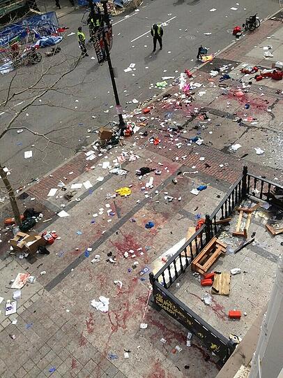Drei Tote und mehr als 140 Verletzte - Bilder vom Bombenterror in Boston