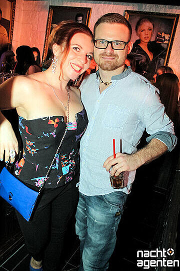 Die besten Party-Bilder vom Samstag. Hier im Crown's Club.