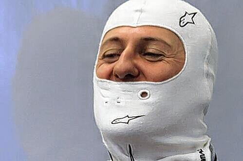 Freut sich sichtlich auf sein Comeback: Rekordweltmeister Michael Schumacher (41).