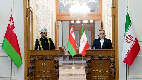 Der Oman und der Iran sollen miteinander &uuml;ber eine L&ouml;sung im Streit um die Schifffahrt durch die Stra&szlig;e von Hormus verhandeln. (Archivbild)
