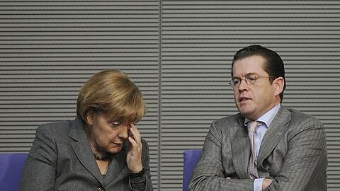 23 Prozent der Deutschen sehen in  Karl-Theodor zu Guttenberg den bessern Kanzler