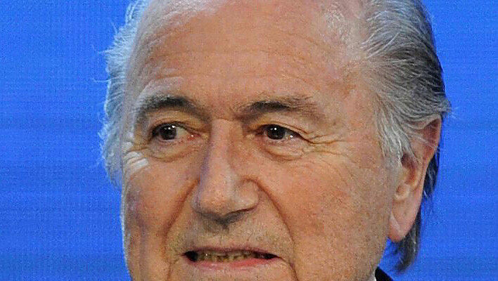 Warum ist Blatter wirklich zurückgetreten? Und was droht dem ehemaligen FIFA-Boss? Warum ist Blatter wirklich zurückgetreten? Und was droht dem ehemaligen FIFA-Boss?