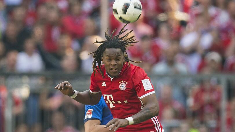RENATO SANCHES - Note 4: Zu Beginn mit einem schönen Diagonalpass (10.), ließ dann stark nach. Ihm misslangen die einfachsten Pässe, im Zweikampf stellte er sich ungeschickt an. Wird seine Unsicherheit einfach nicht los.