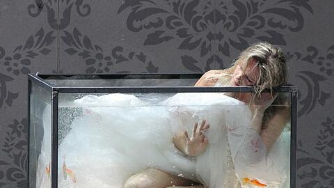 Aufsehenerregende Inszenierung: Christine Opolais als Rusalka im Nationaltheater.