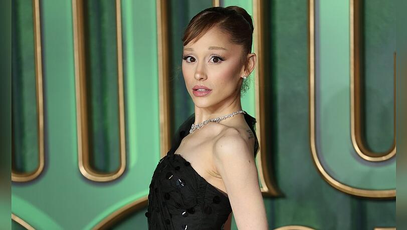 Ariana Grande bereitet sich auf ihr West-End-Debüt vor. Ariana Grande bereitet sich auf ihr West-End-Debüt vor.