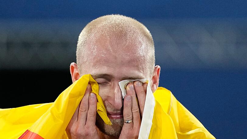 Von den Emotionen überwältigt: Florian Bremm. Von den Emotionen überwältigt: Florian Bremm.