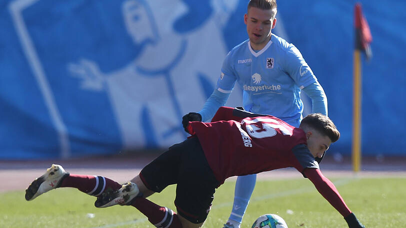Daniel Wein: Note 4. Es war mal wieder ein unauffälliges Spiel vom Achter. Weder ein Spielmacher, schon gar kein Ersatz für Timo Gebhart. Mühte sich als Verbindungsspieler - immerhin.